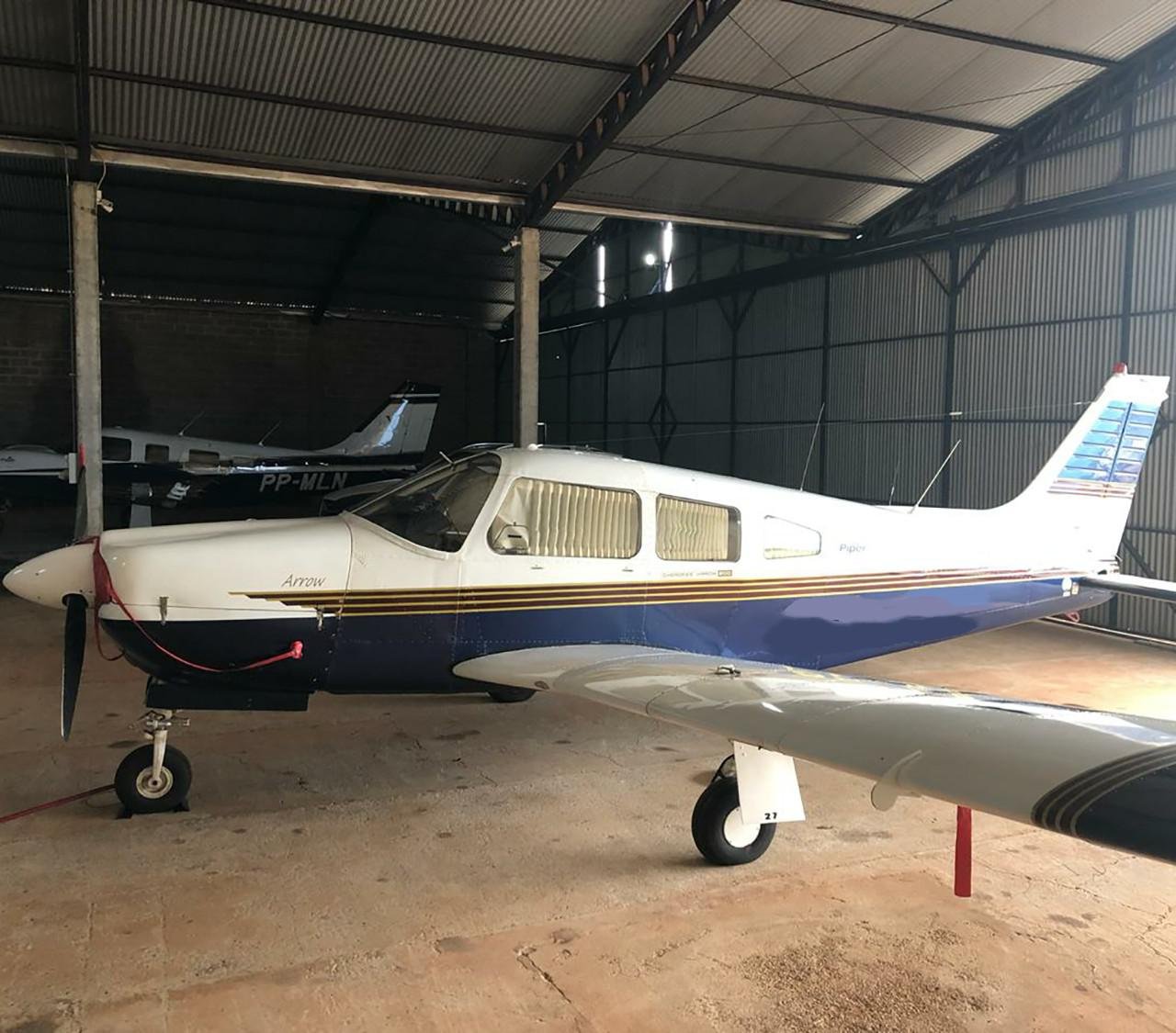 PIPER PA28R200#702